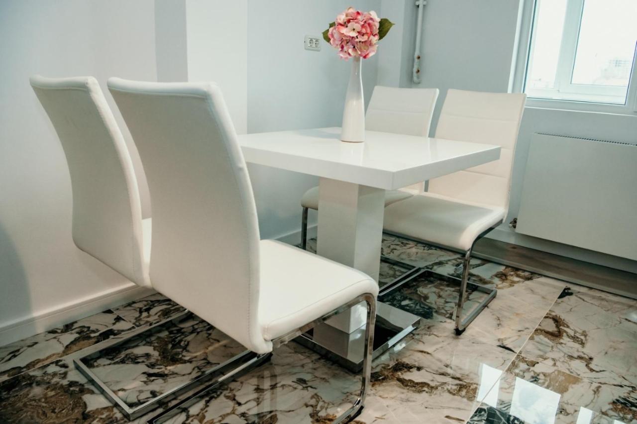 Apartment De Lux Ultramodern In Zona Centrala